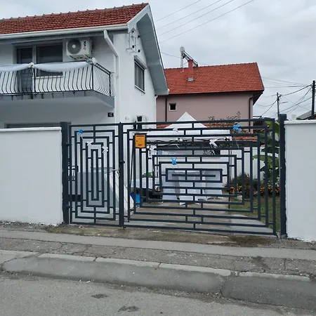 Apartment Gostinska Kuca