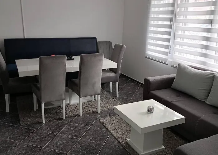 Gostinska Kuca شقة ليسكوفاك