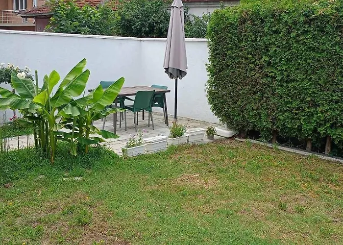 Gostinska Kuca شقة ليسكوفاك